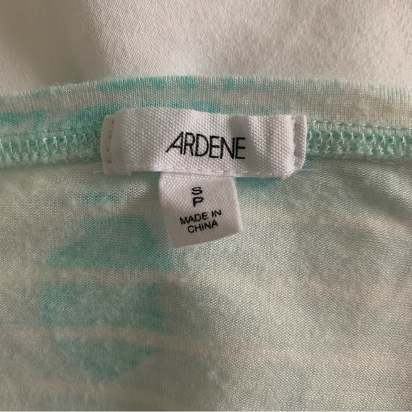 Ardene womens cropped tank top! - Picture 3 of 3